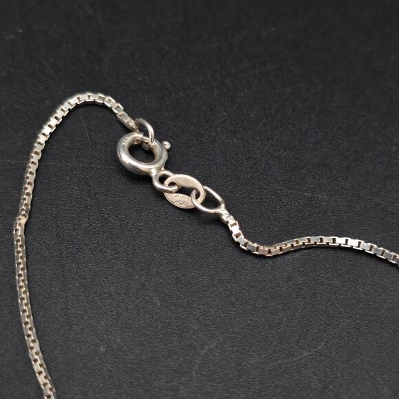 Pink Agate Sterling Silver Pendant Necklace 18 Inch Chain - Picture 8 of 11